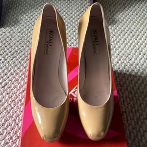 Used twice heels in great conditions with original